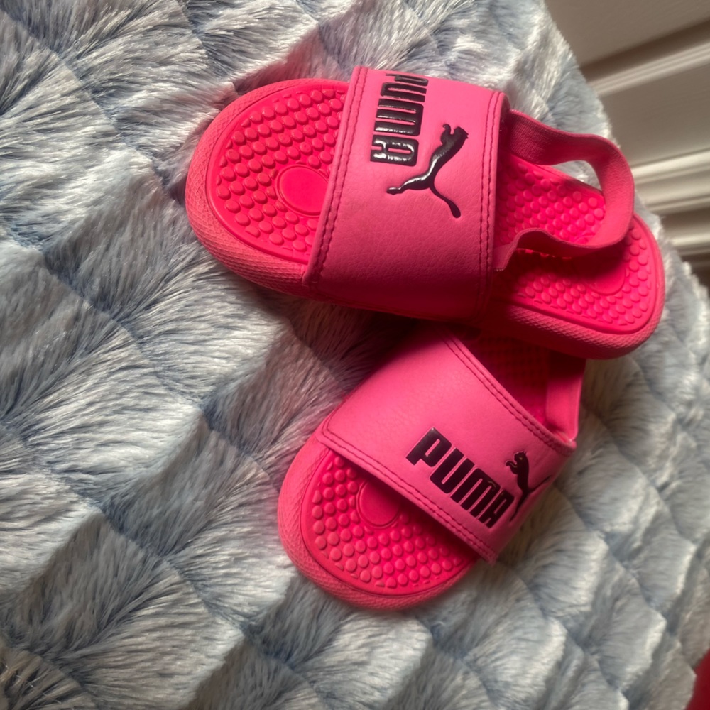 Pink girls sandals Puma size 8